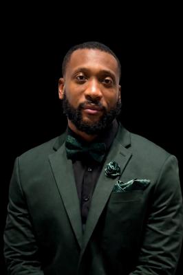 Ryan Browne headshot